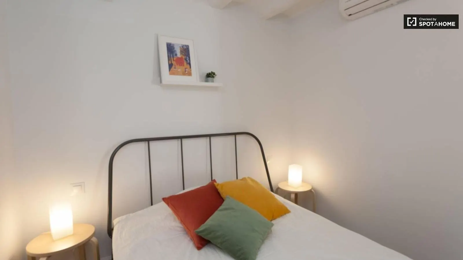 Ramblas Apartments - 01 Barcelona